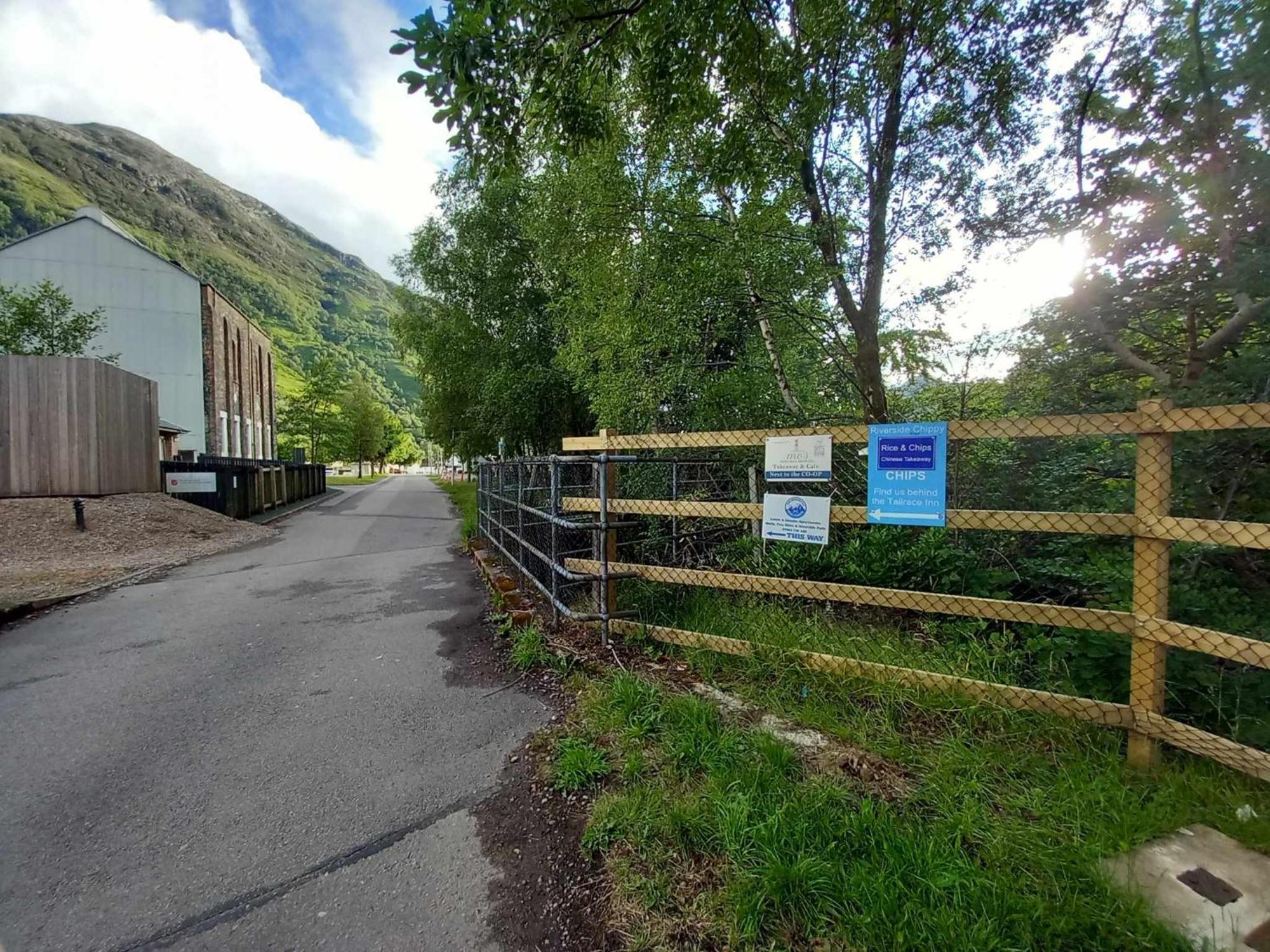 Riverside Pod, West Highland Way Holidays Кинлохливен Экстерьер фото